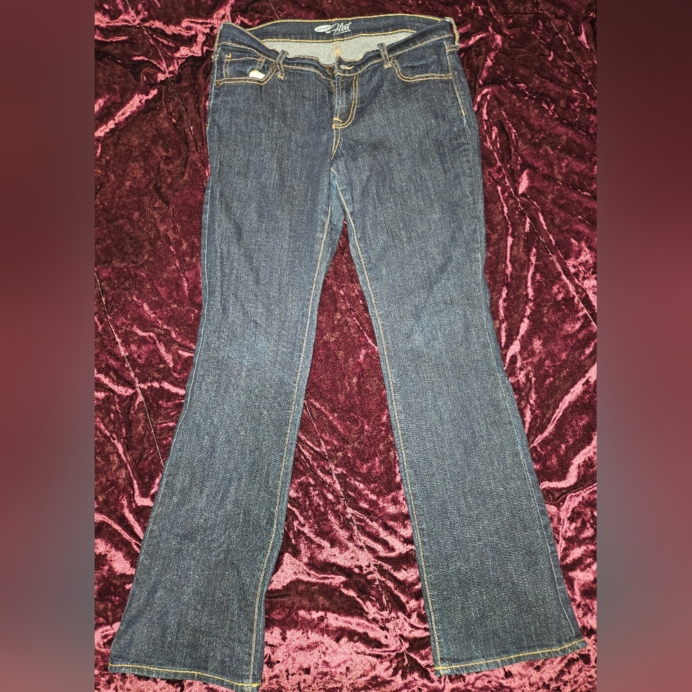 Old Navy Flirt Flare Leg Jeans Size 6 Regular